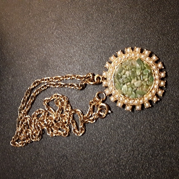 Ornate Vintage Necklace - Gold Tone - Picture 1 of 8